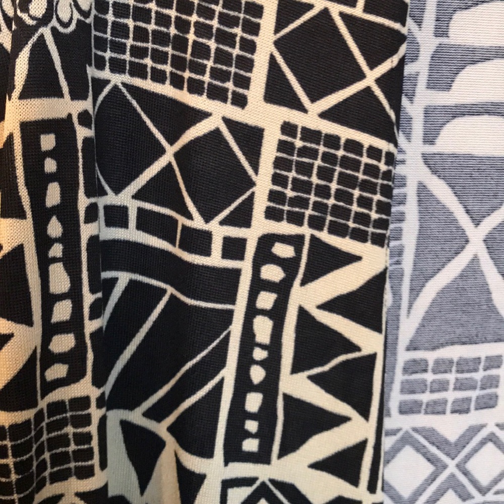 Lularoe Sarah - Picture 3 of 3
